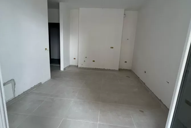 Shtepi ne shitje 1+1 ne Tirane - 68,000 Euro