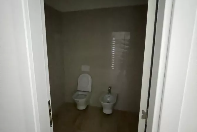 Shtepi me qera 2+1 ne Tirane - 620 Euro
