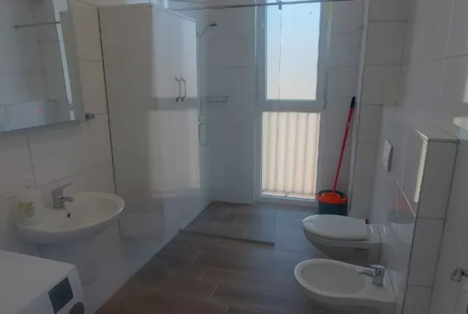 Shtepi me qera 1+1 ne Tirane - 470 Euro