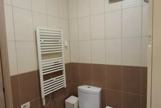 Shtepi me qera Apartament ne Tirane, 2+1, Mobilimi E mobiluar, Pagesa 600  Euro.