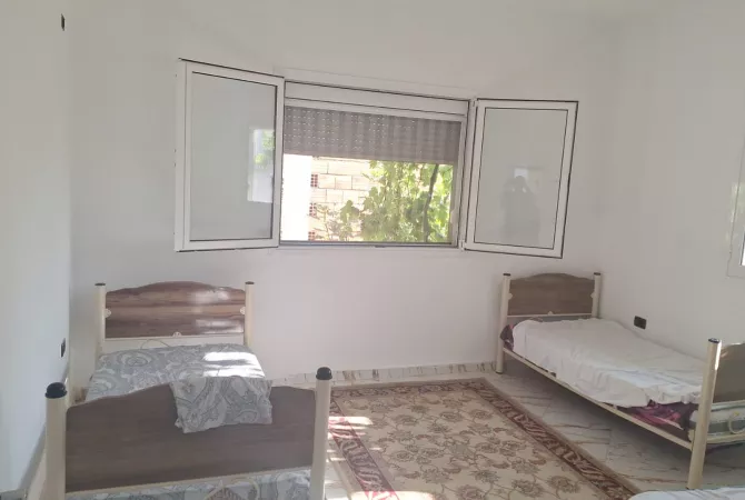 Shtepi me qera 2+1 ne Tirane - 40,000 Leke