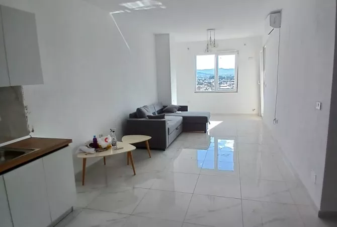 Shtepi me qera 1+1 ne Tirane - 400 Euro