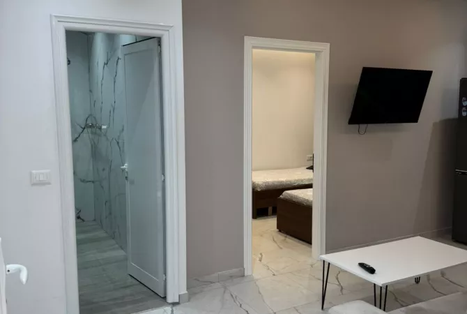 Shtepi me qera Apartament ne Tirane, 1+1, Mobilimi E mobiluar, Pagesa 45,000  Leke.