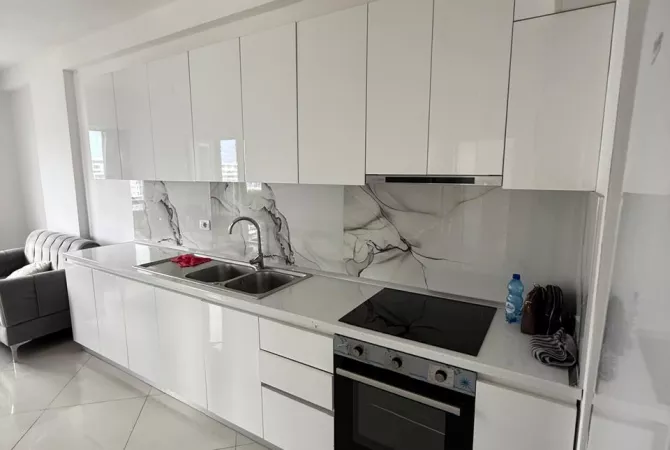 Shtepi me qera 2+1 ne Tirane - 50,000 Leke