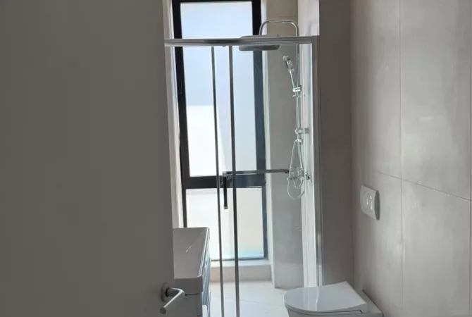 Shtepi me qera 1+1 ne Tirane - 55,000 Leke