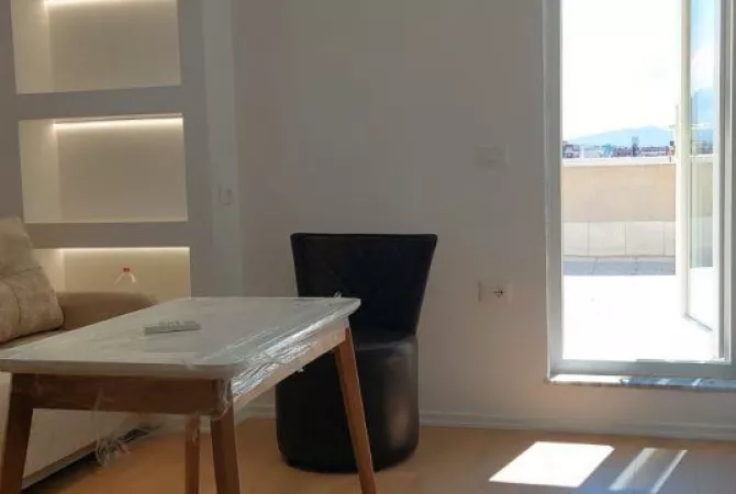 Shtepi me qera Apartament ne Tirane, 1+1, Mobilimi E mobiluar, Pagesa 600  Euro.