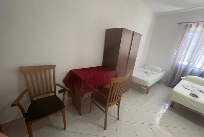 Shtepi me qera Garsoniere ne Tirane - 35,000 Leke
