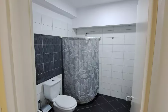 Shtepi me qera Apartament ne Tirane, 1+1, Mobilimi E mobiluar, Pagesa 45,000  Leke.