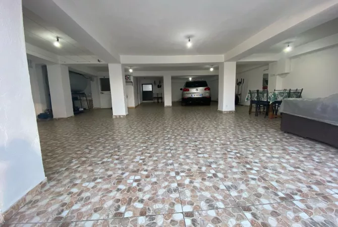 Shtepi ne shitje 4+1 ne Tirane - 330,000 Euro