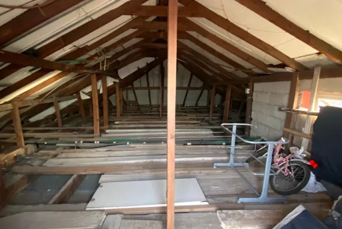 Shtepi ne shitje Vila Luksoze ne Tirane, 4+1, Mobilimi Bosh, pa mobiluar, Pagesa 330,000  Euro.