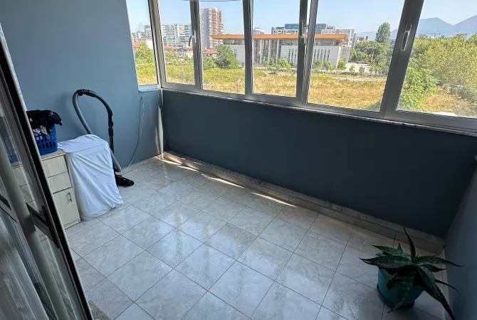 Shtepi me qera Apartament ne Tirane, 2+1, Mobilimi E mobiluar, Pagesa 500  Euro.