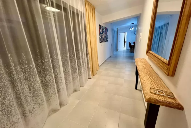 Shtepi me qera Apartament ne Tirane, 1+1, Mobilimi E mobiluar, Pagesa 700  Euro.