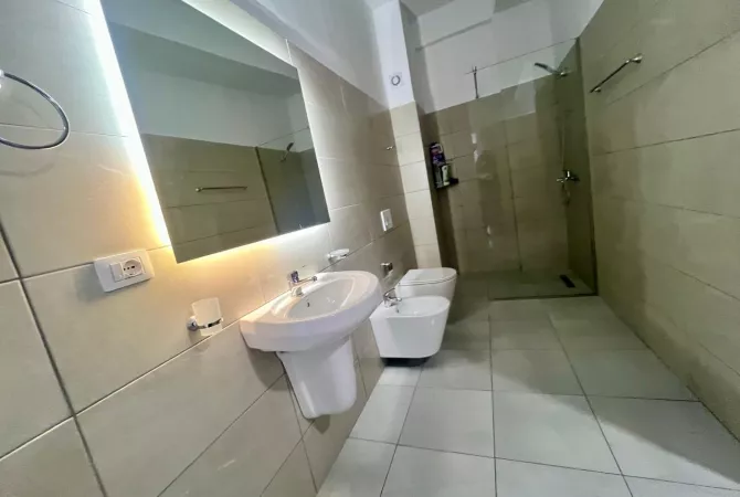 Shtepi me qera Apartament ne Tirane, 1+1, Mobilimi E mobiluar, Pagesa 700  Euro.