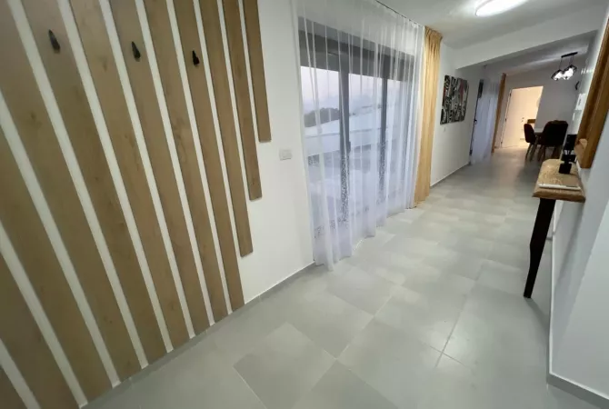 Shtepi me qera Apartament ne Tirane, 1+1, Mobilimi E mobiluar, Pagesa 700  Euro.