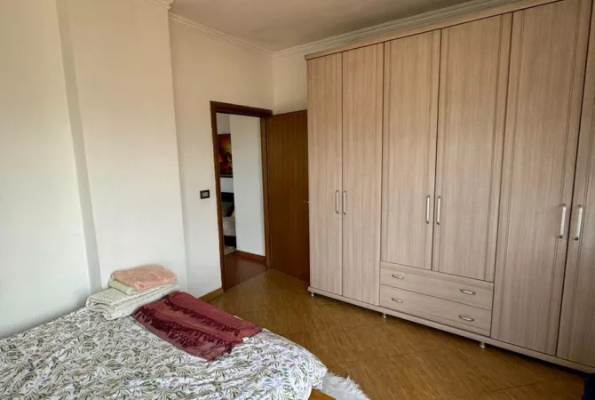 Shtepi me qera 1+1 ne Tirane - 1,000 Euro