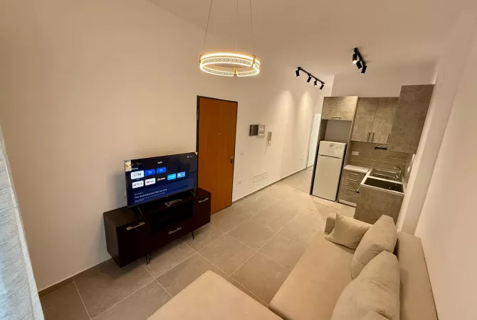 Shtepi me qera 1+1 ne Tirane - 45,000 Leke