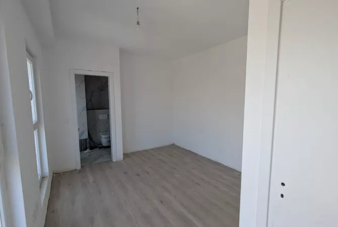 Apartment for sale in Tirana 2+1, Emty