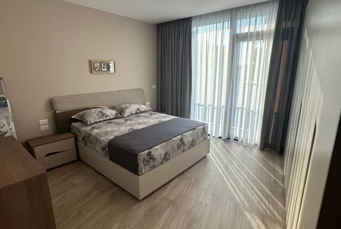 Shtepi me qera Apartament ne Tirane, 2+1, Mobilimi E mobiluar, Pagesa 1,400  Euro.