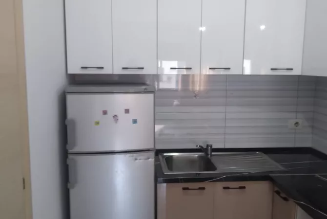 Casa in affitto 1+1 a Tirana - 35,000 Leke