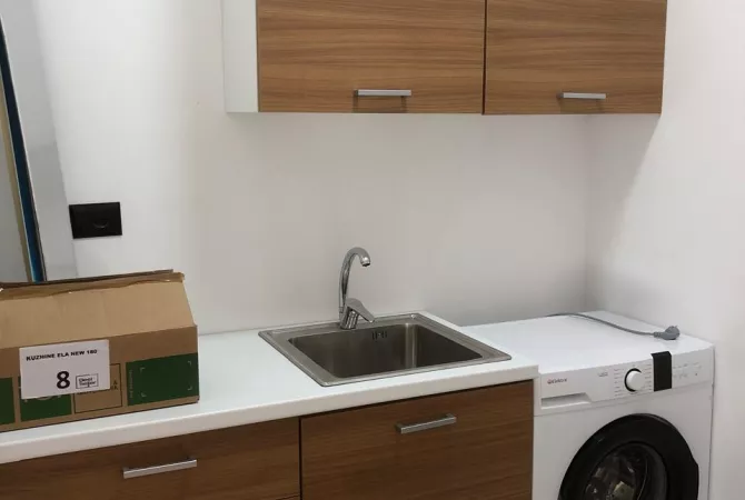 Casa in affitto Garsoniere a Tirana - 30,000 Leke