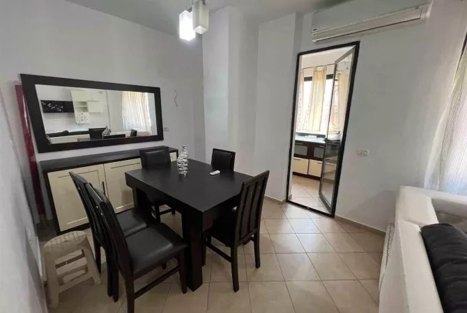 Shtepi me qera 2+1 ne Tirane - 500 Euro