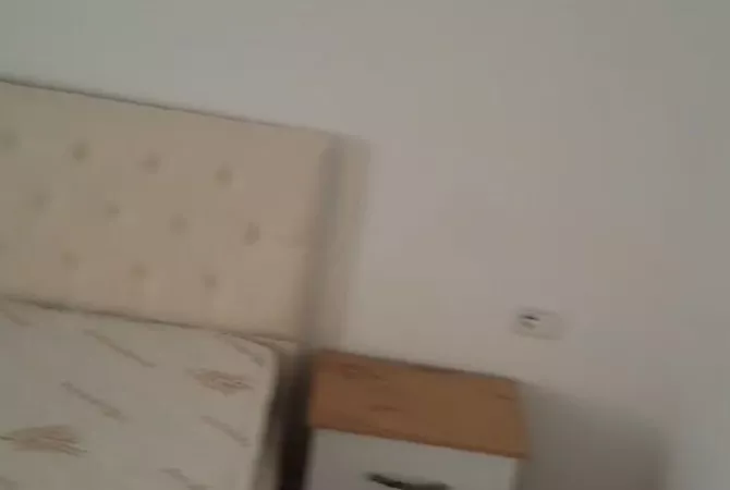 Shtepi me qera 2+1 ne Tirane - 400 Euro