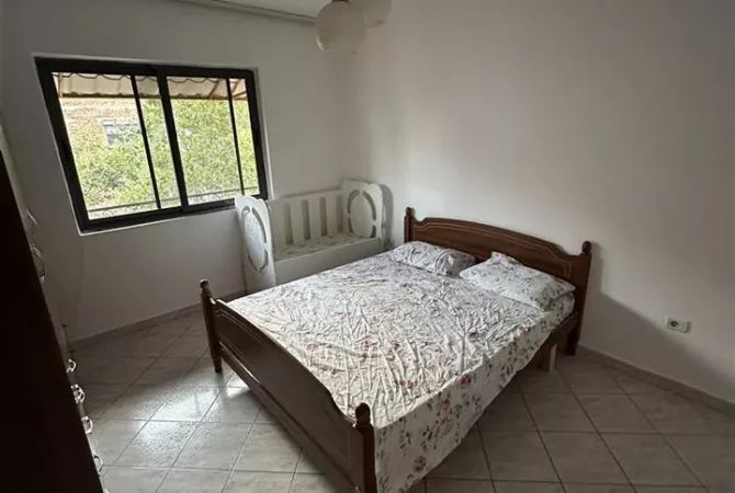 Shtepi me qera 1+1 ne Tirane - 400 Euro