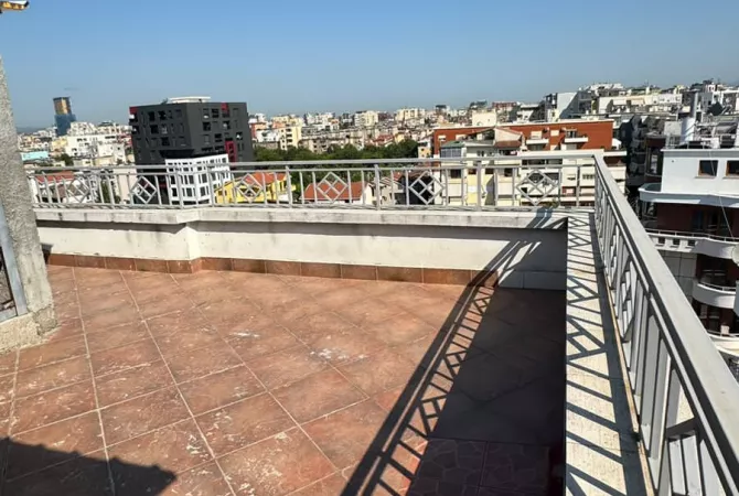 Shtepi me qera 2+1 ne Tirane - 40,000 Leke