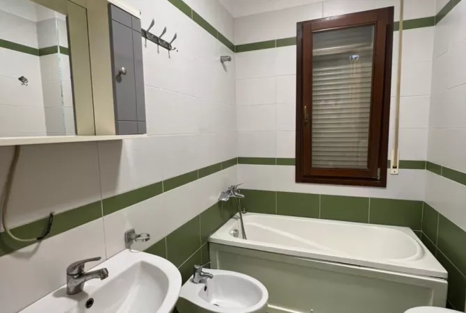Shtepi me qera 1+1 ne Tirane - 800 Euro