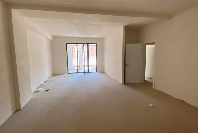 Shtepi ne shitje 3+1 ne Tirane - 216,000 Euro