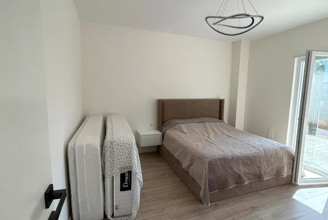 Shtepi me qera Apartament ne Tirane, 2+1, Mobilimi E mobiluar, Pagesa 600  Euro.