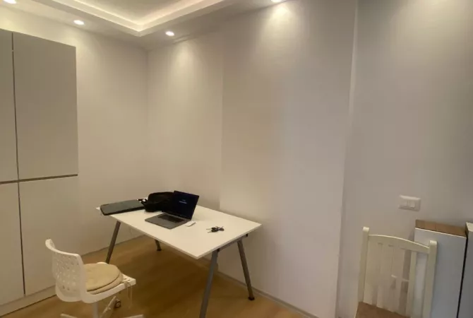 Shtepi me qera Apartament ne Tirane, 2+1, Mobilimi E mobiluar, Pagesa 600  Euro.