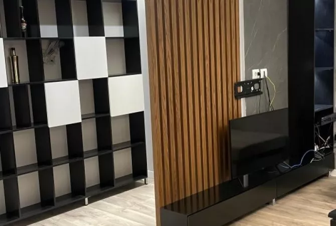 Shtepi me qera Apartament ne Tirane, 2+1, Mobilimi E mobiluar, Pagesa 500  Euro.