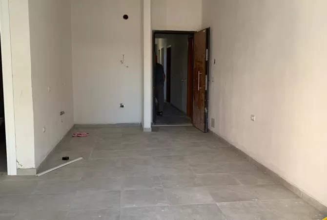 Shtepi me qera 2+1 ne Tirane - 45,000 Leke