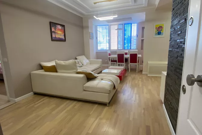Shtepi ne shitje 1+1 ne Tirane - 140,000 Euro