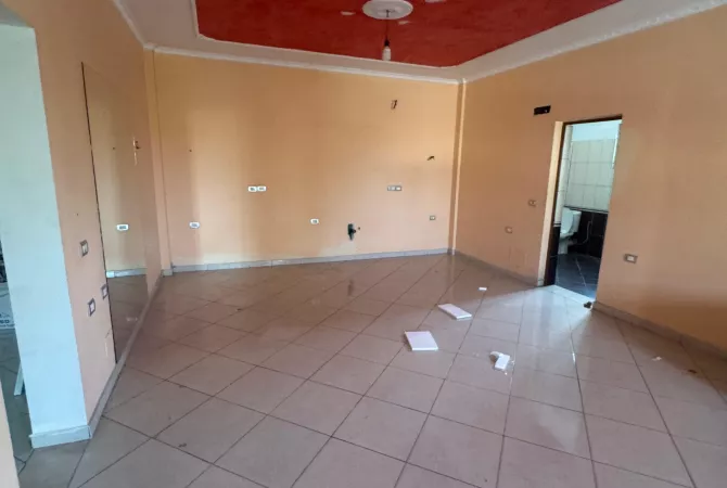 Business Property for Rent 3+1 in Tirana - 500 Euro