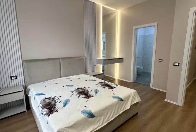 Shtepi me qera Apartament ne Tirane, 2+1, Mobilimi E mobiluar, Pagesa 1,000  Euro.
