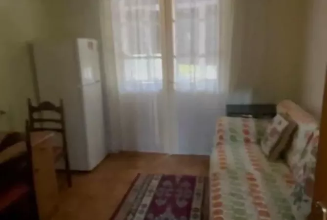 Shtepi me qera 2+1 ne Tirane - 450 Euro