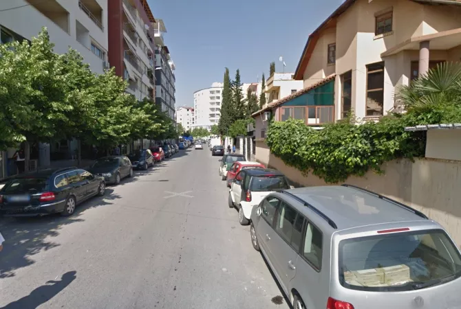 Business Property in Sale 4+1 in Tirana - 92,000 Euro