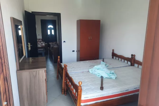 Shtepi me qera Apartament ne Tirane, 2+1, Mobilimi E mobiluar, Pagesa 400  Euro.