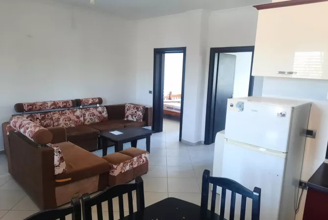 Shtepi me qera Apartament ne Tirane, 2+1, Mobilimi E mobiluar, Pagesa 400  Euro.