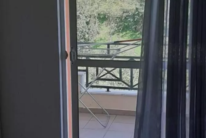 Shtepi me qera Apartament ne Tirane, 2+1, Mobilimi E mobiluar, Pagesa 500  Euro.