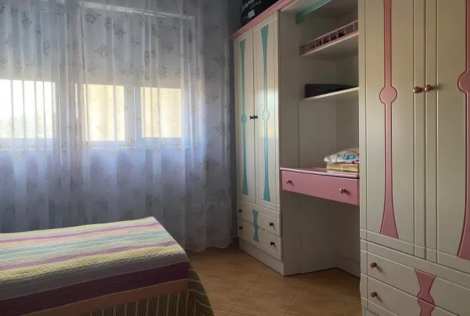 Shtepi me qera Apartament ne Tirane, 2+1, Mobilimi E mobiluar, Pagesa 70,000  Leke.