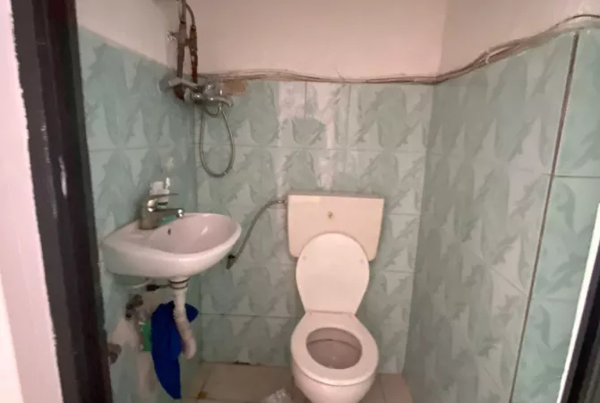 Ambient biznesi me qera 3+1 ne Tirane - 350 Euro