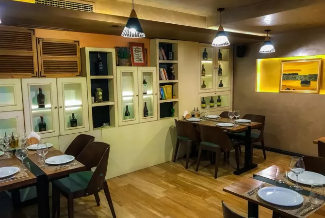 Business Property for Rent 2+1 in Tirana - 2,100 Euro