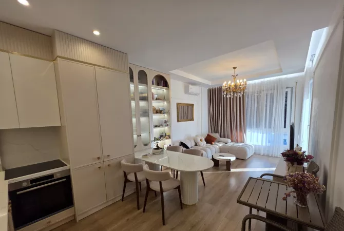 Casa in affitto 1+1 a Tirana - 750 Euro