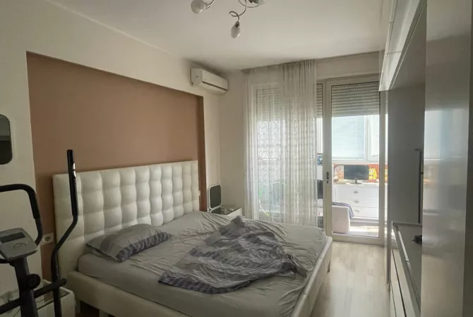 Shtepi ne shitje Apartament ne Tirane, 2+1, Mobilimi E mobiluar, Pagesa 340,000  Dollar.