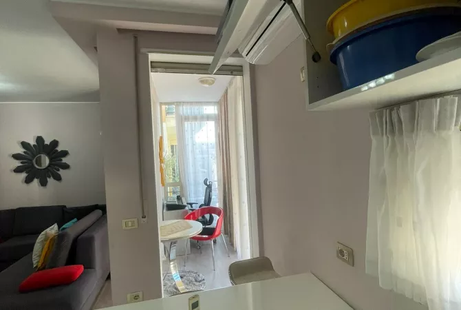 Shtepi ne shitje Apartament ne Tirane, 2+1, Mobilimi E mobiluar, Pagesa 340,000  Dollar.