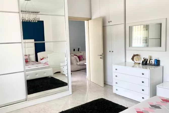 Shtepi me qera 2+1 ne Tirane - 700 Euro