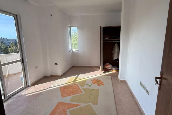 Shtepi me qera 1+1 ne Tirane - 380 Euro